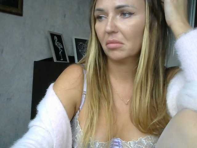 CuteFngelina live cam on BongaCams