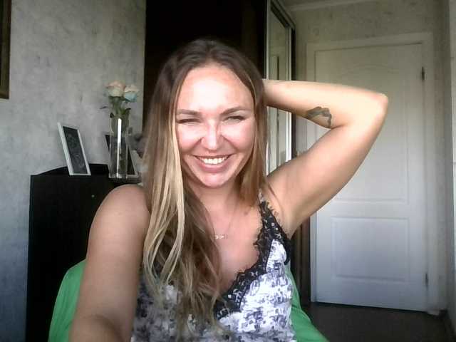 CuteFngelina live cam on BongaCams