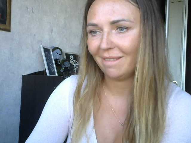 CuteFngelina live cam on BongaCams