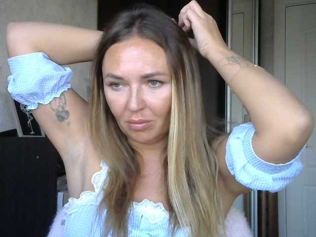 CuteFngelina live cam on BongaCams