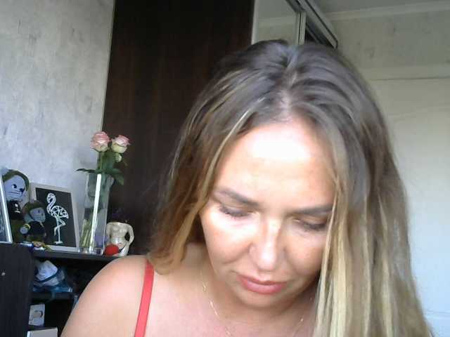 CuteFngelina live cam on BongaCams