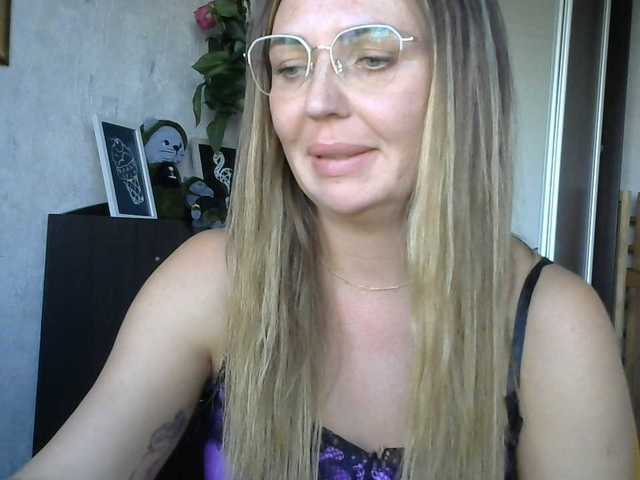 CuteFngelina live cam on BongaCams
