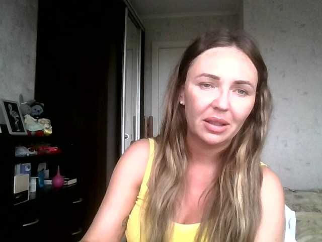 CuteFngelina live cam on BongaCams