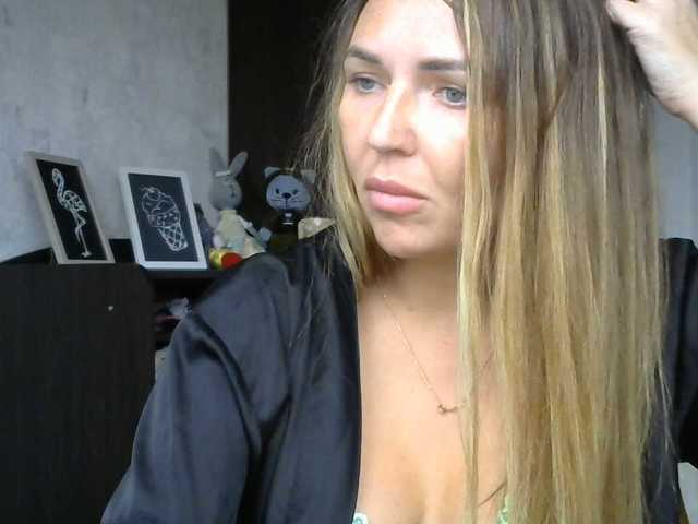 CuteFngelina live cam on BongaCams