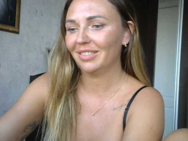 CuteFngelina live cam on BongaCams