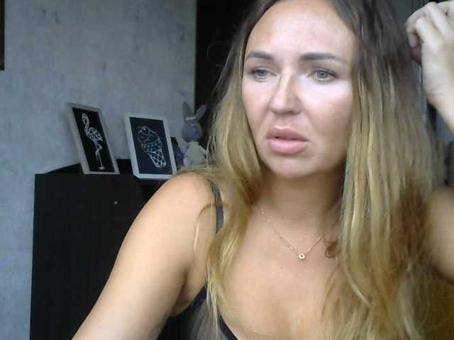 CuteFngelina live cam on BongaCams