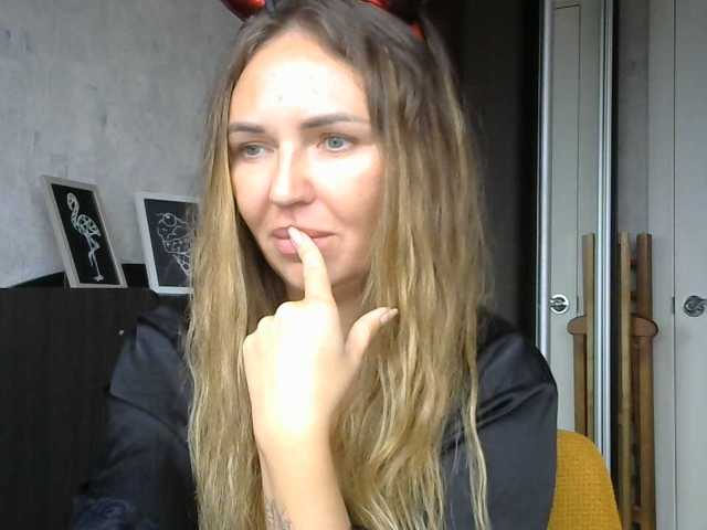 CuteAngelina live cam on BongaCams