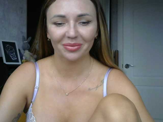 CuteFngelina live cam on BongaCams