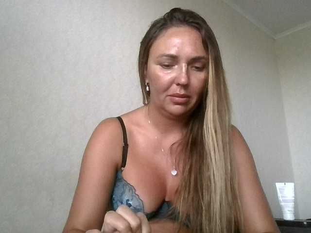 CuteFngelina live cam on BongaCams