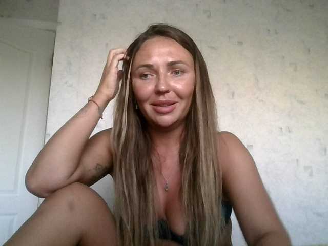 CuteFngelina live cam on BongaCams