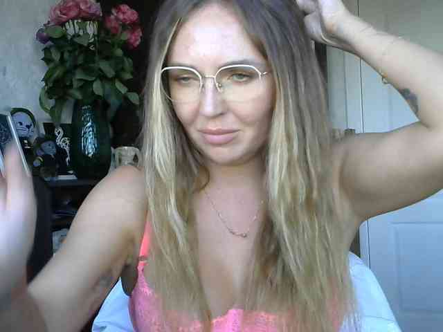 CuteFngelina CuteFngelina
