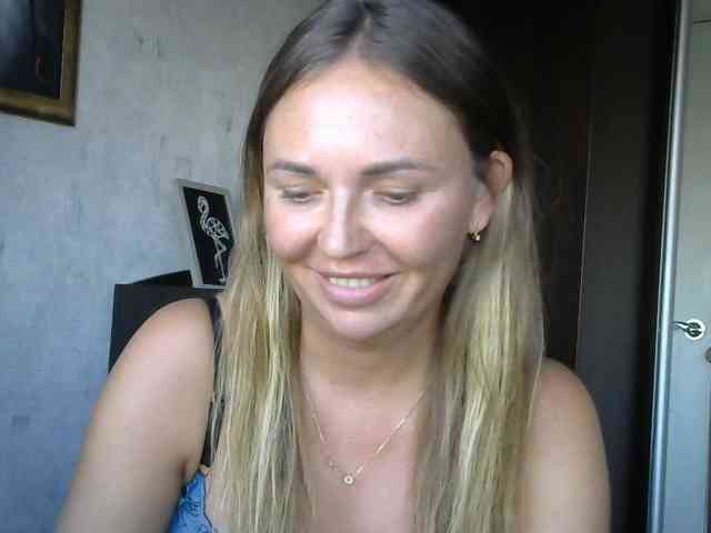 CuteAngelina webcam