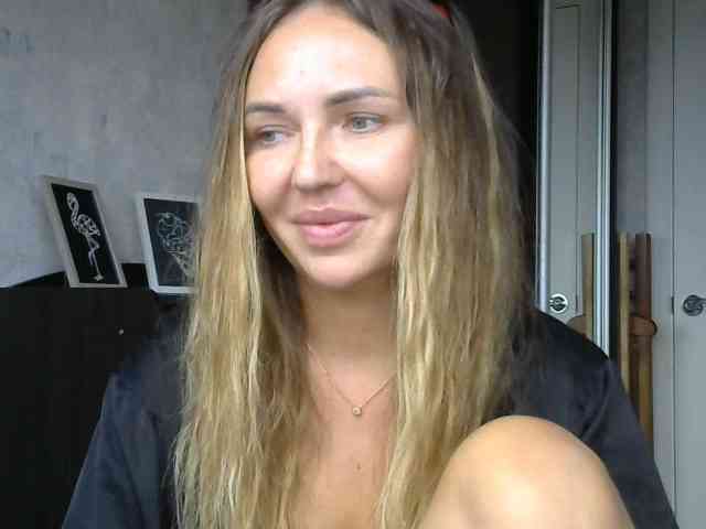 CuteFngelina CuteFngelina