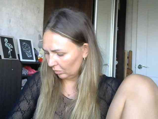 CuteAngelina webcam
