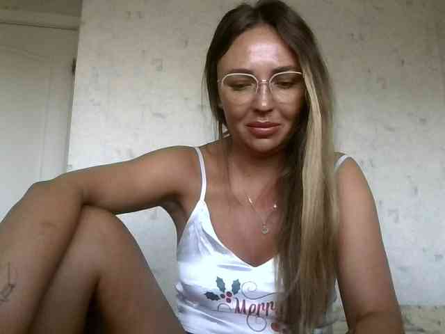 CuteAngelina webcam