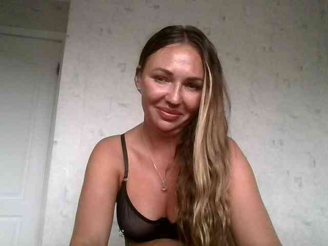 CuteAngelina webcam