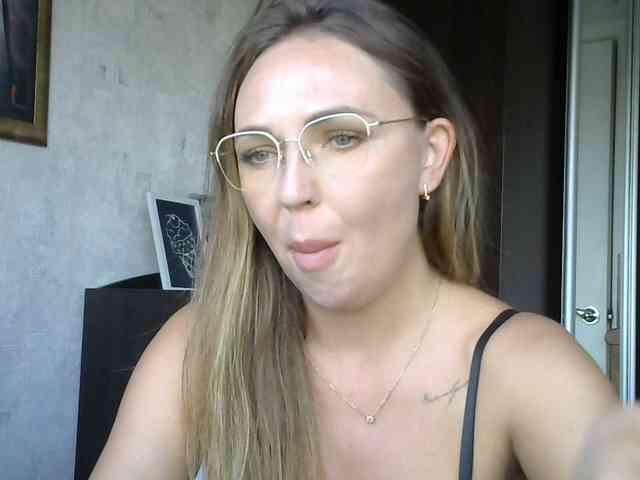 CuteAngelina webcam