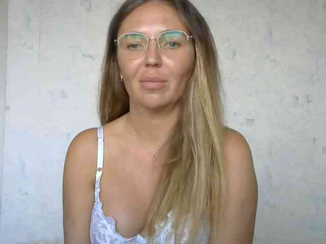 CuteAngelina webcam