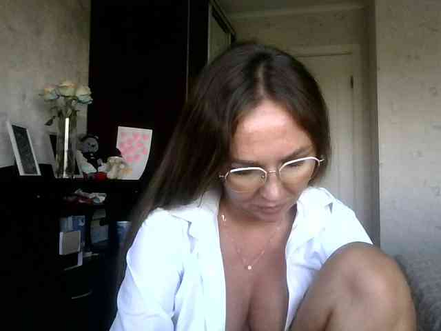 CuteAngelina webcam