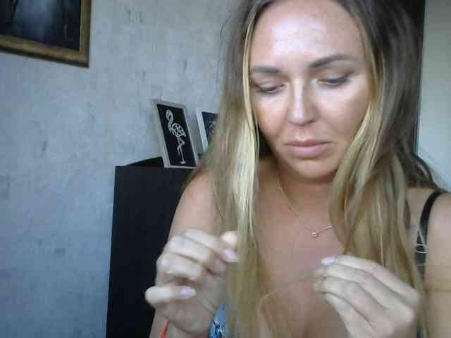 CuteAngelina webcam
