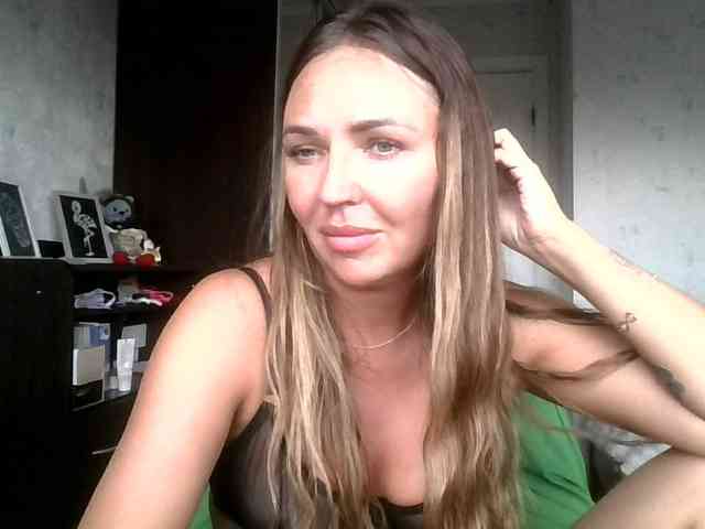 CuteAngelina webcam