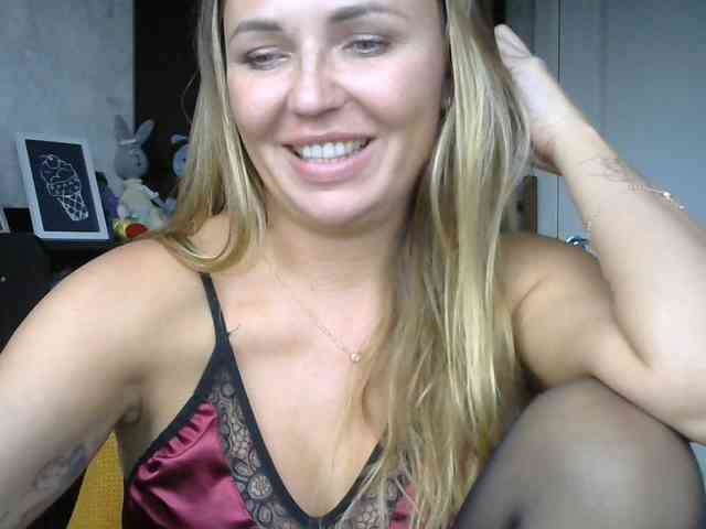 CuteFngelina CuteFngelina