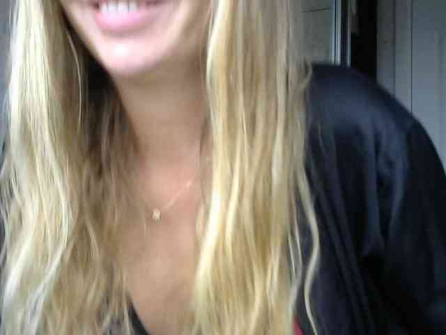 CuteFngelina CuteFngelina