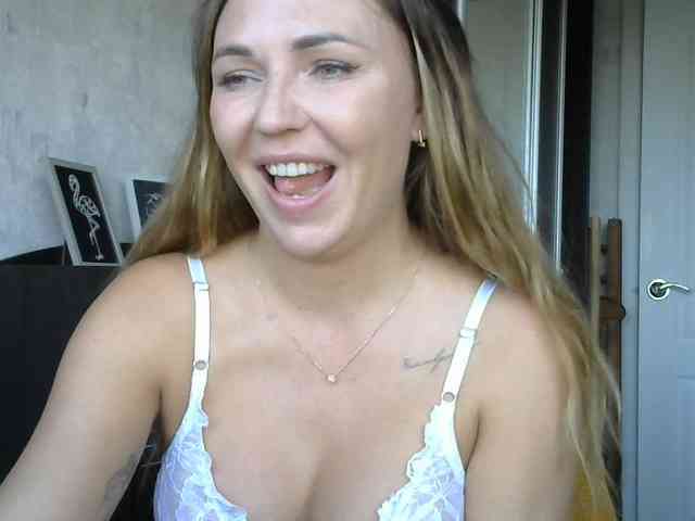 CuteFngelina