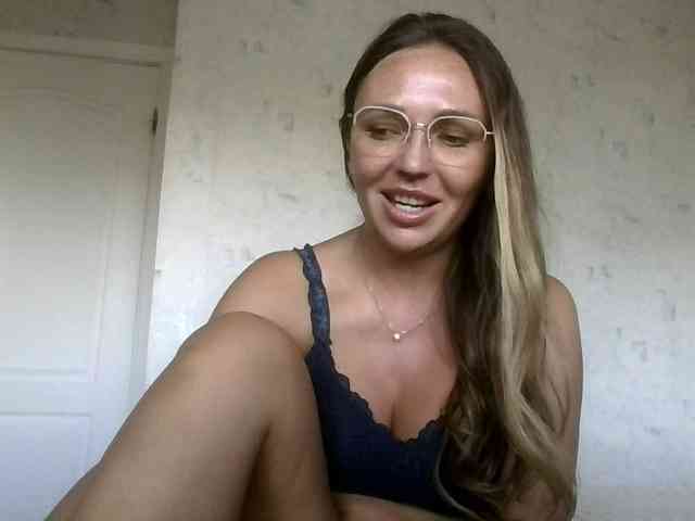 CuteAngelina webcam