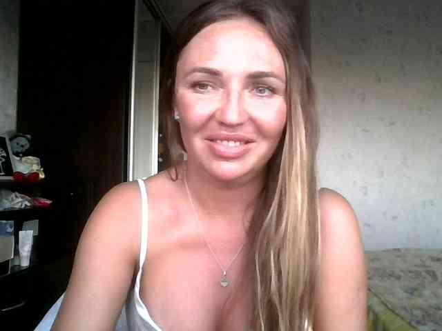 CuteAngelina webcam