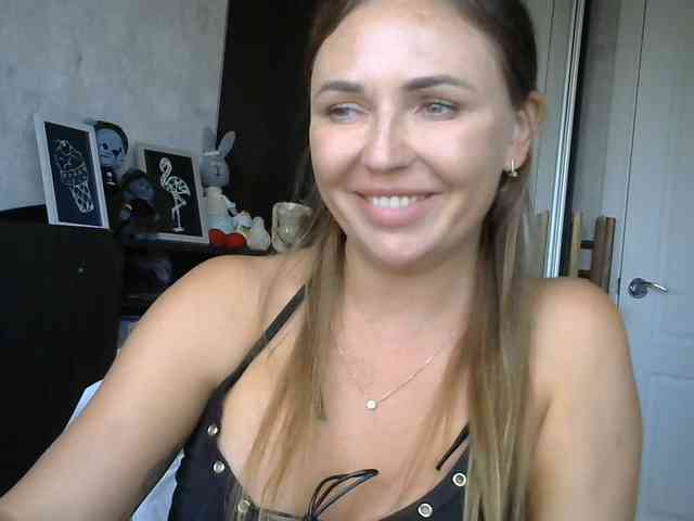 CuteAngelina webcam
