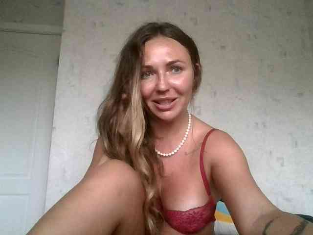 CuteAngelina webcam