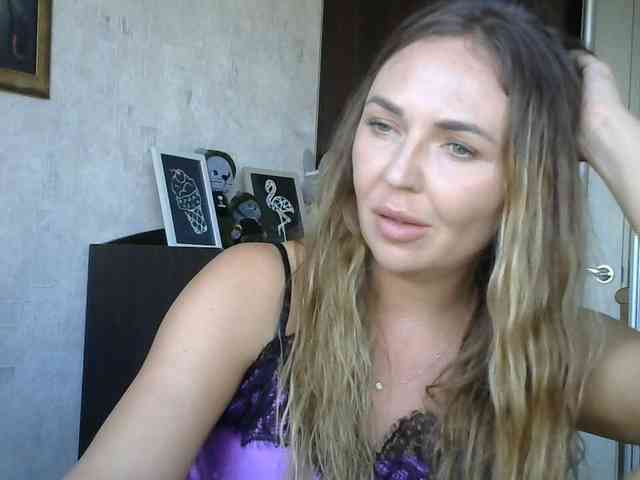 CuteAngelina webcam