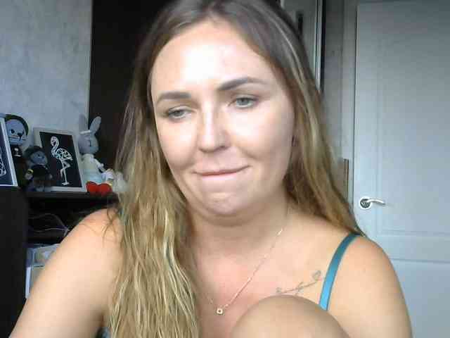 CuteAngelina webcam
