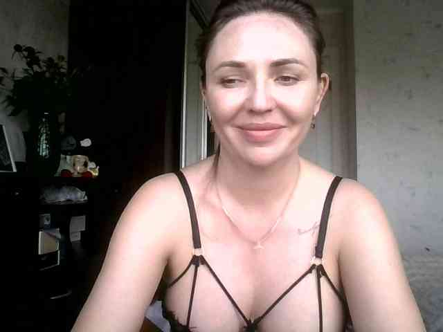 CuteAngelina webcam
