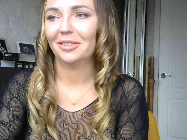 CuteFngelina CuteFngelina