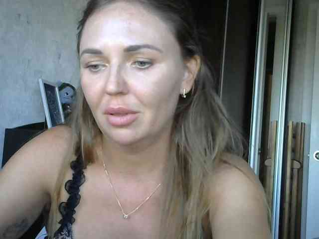 CuteAngelina webcam