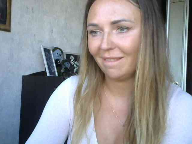 CuteAngelina webcam
