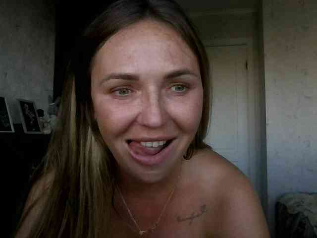 CuteAngelina webcam