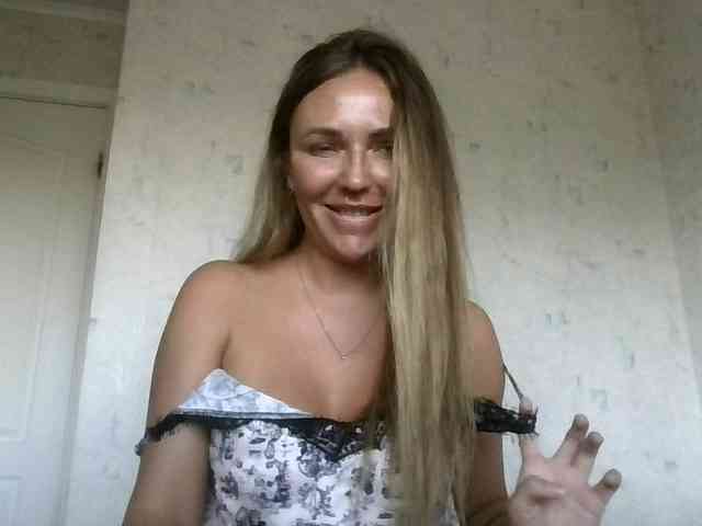 CuteAngelina webcam