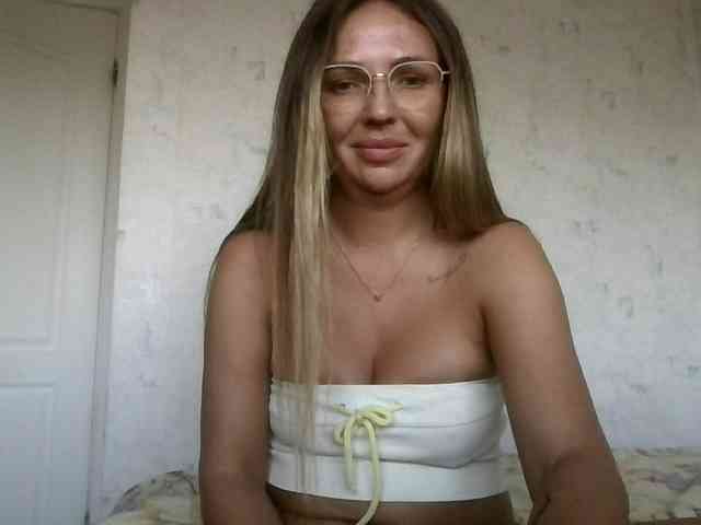 CuteAngelina webcam