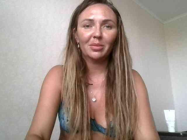 CuteAngelina webcam