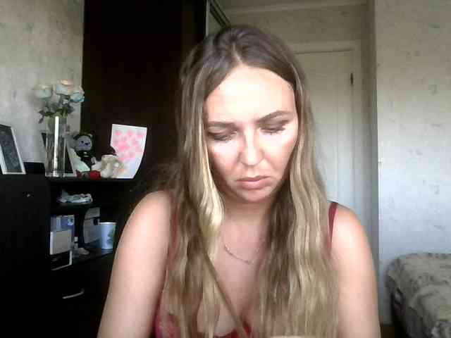CuteAngelina webcam