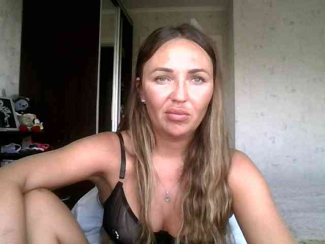 CuteAngelina webcam