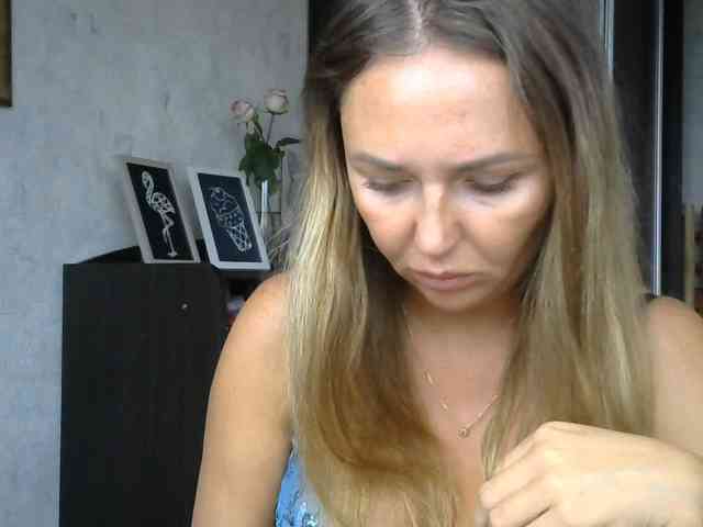CuteAngelina webcam