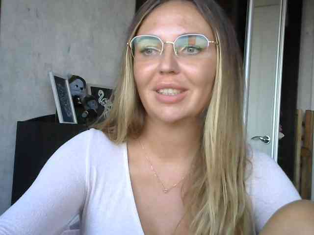 CuteFngelina