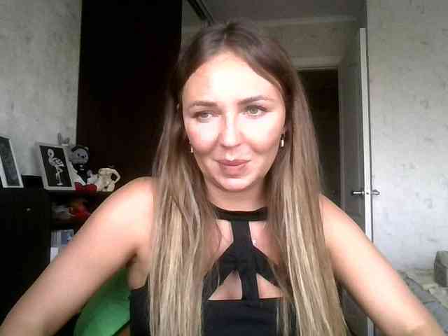 CuteAngelina webcam