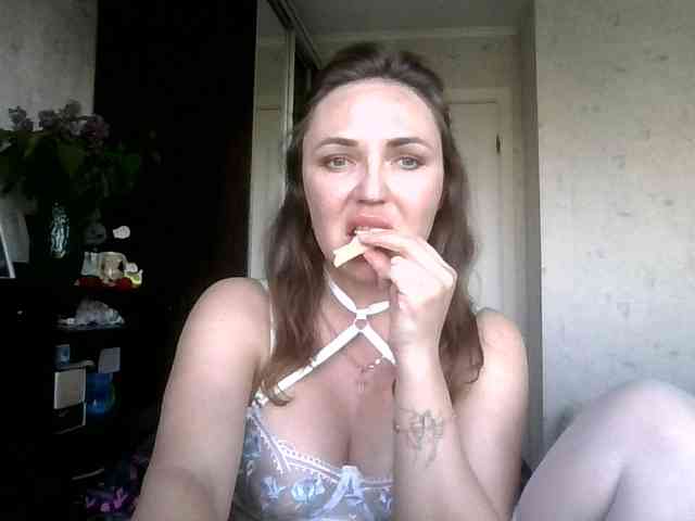 CuteAngelina webcam