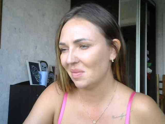 CuteAngelina webcam