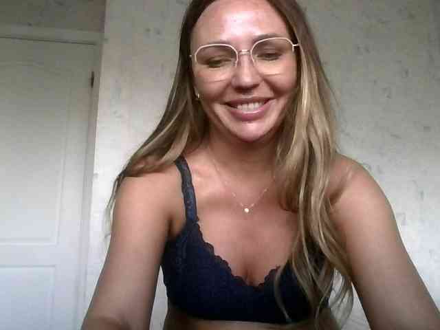 CuteFngelina CuteFngelina